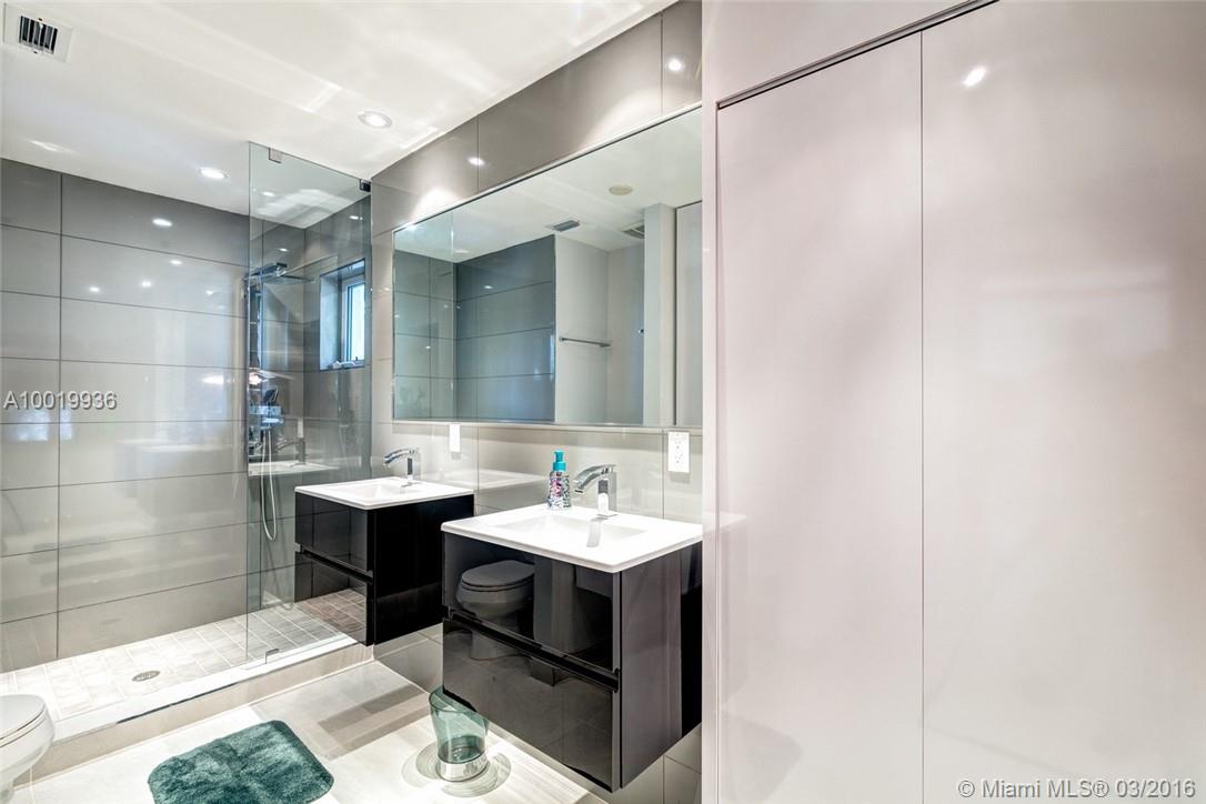 RIVO ALTO ISLAND - Residential