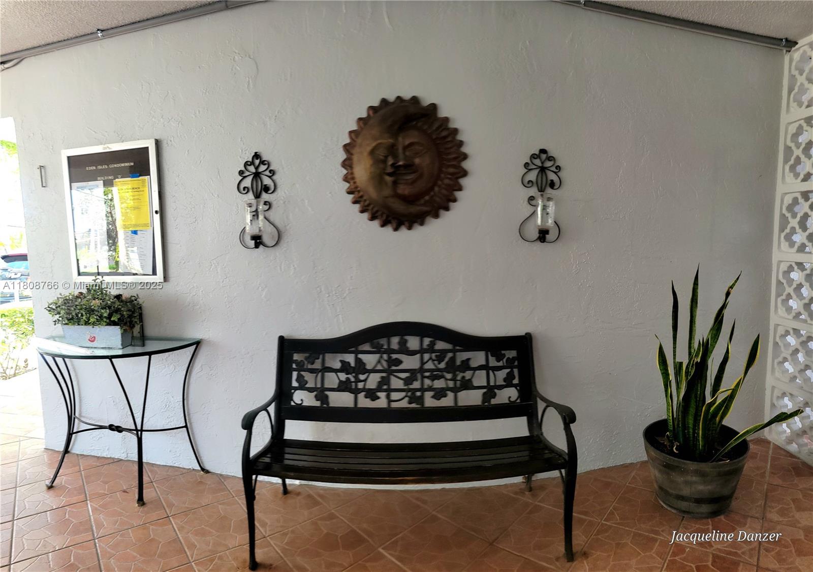 EDEN ISLES CONDO # 4 - Residential