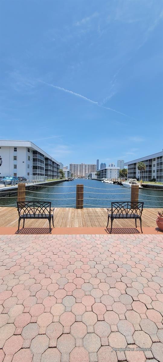 EDEN ISLES CONDO # 4 - Residential