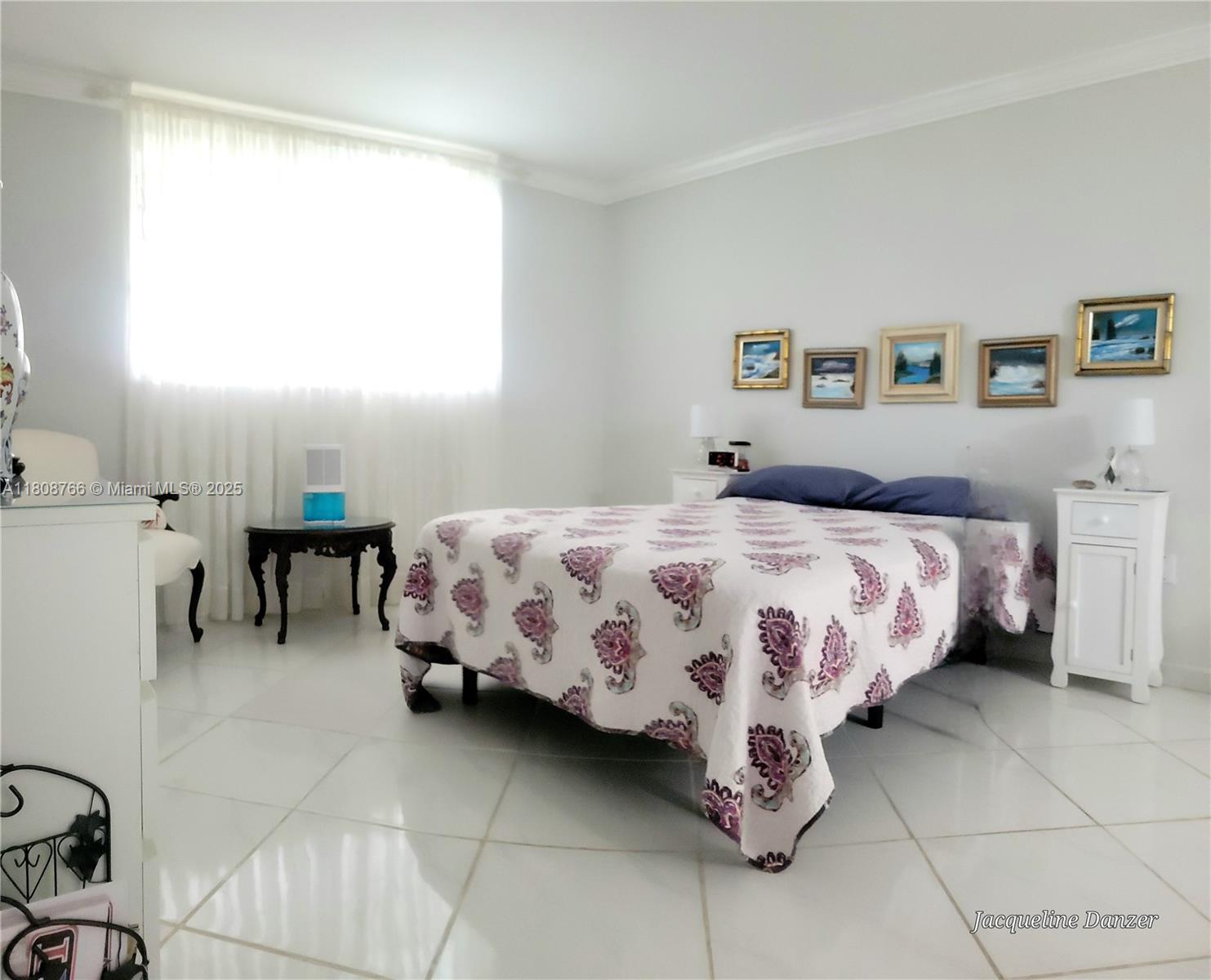 EDEN ISLES CONDO # 4 - Residential