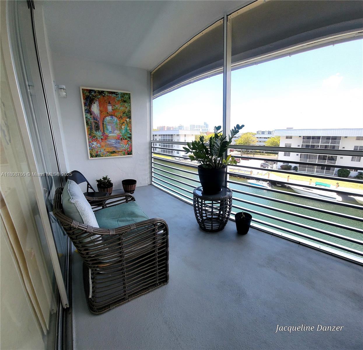 Property for Sale at 3600 Ne 170th St 404, North Miami Beach, Miami-Dade County, Florida - Bedrooms: 1 
Bathrooms: 2  - $223,000