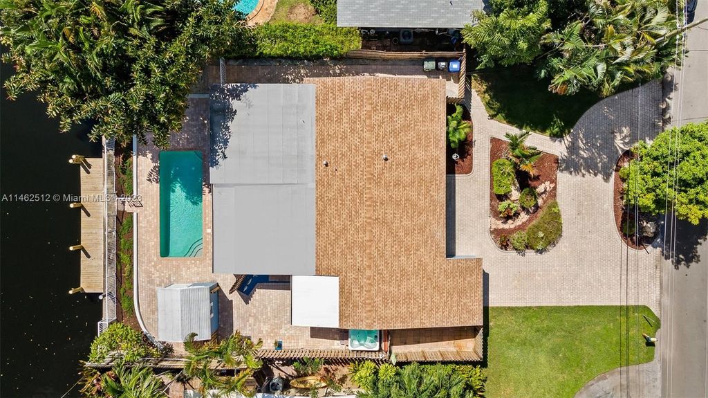 Photo of 2524 Okeechobee Ln, Fort Lauderdale, FL 33312 (MLS # A11462512)