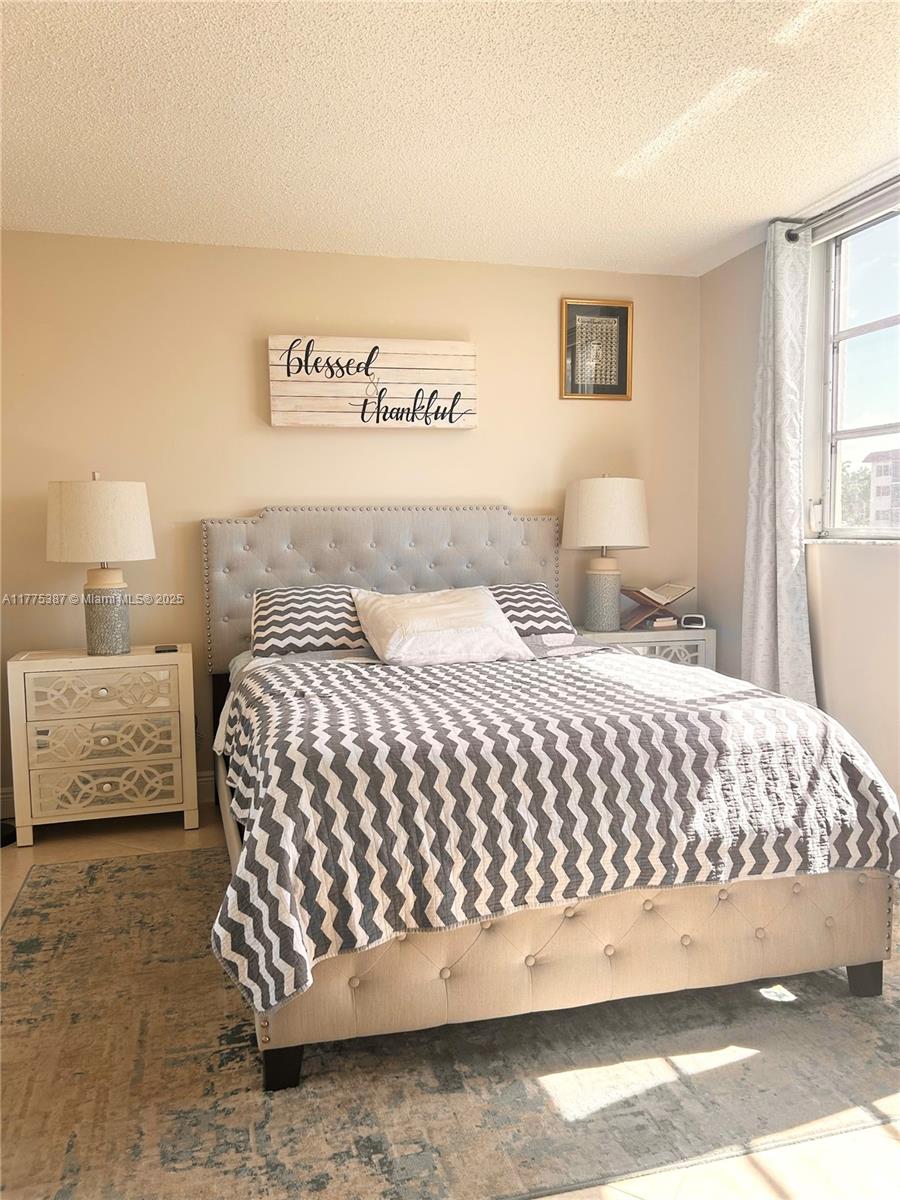 Rental Property at 361 S Hollybrook Dr 104, Pembroke Pines, Miami-Dade County, Florida - Bedrooms: 2 
Bathrooms: 2  - $2,000 MO.