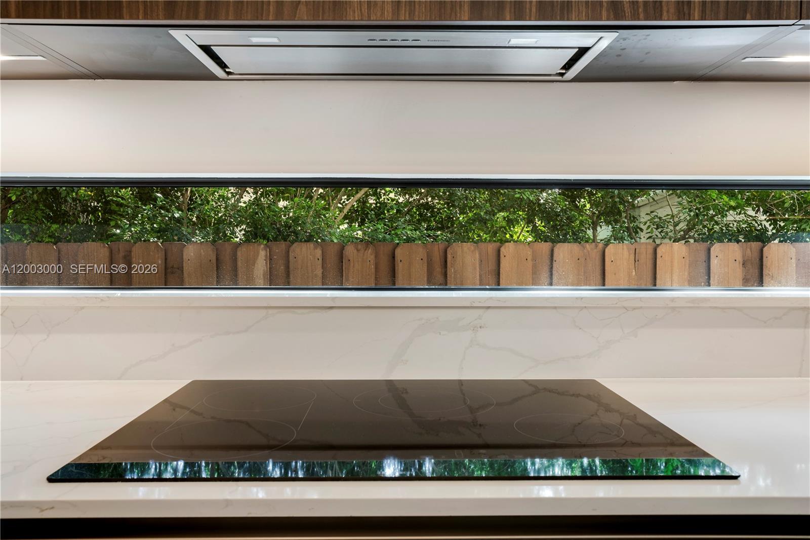 LINCOLN MANOR - Residential