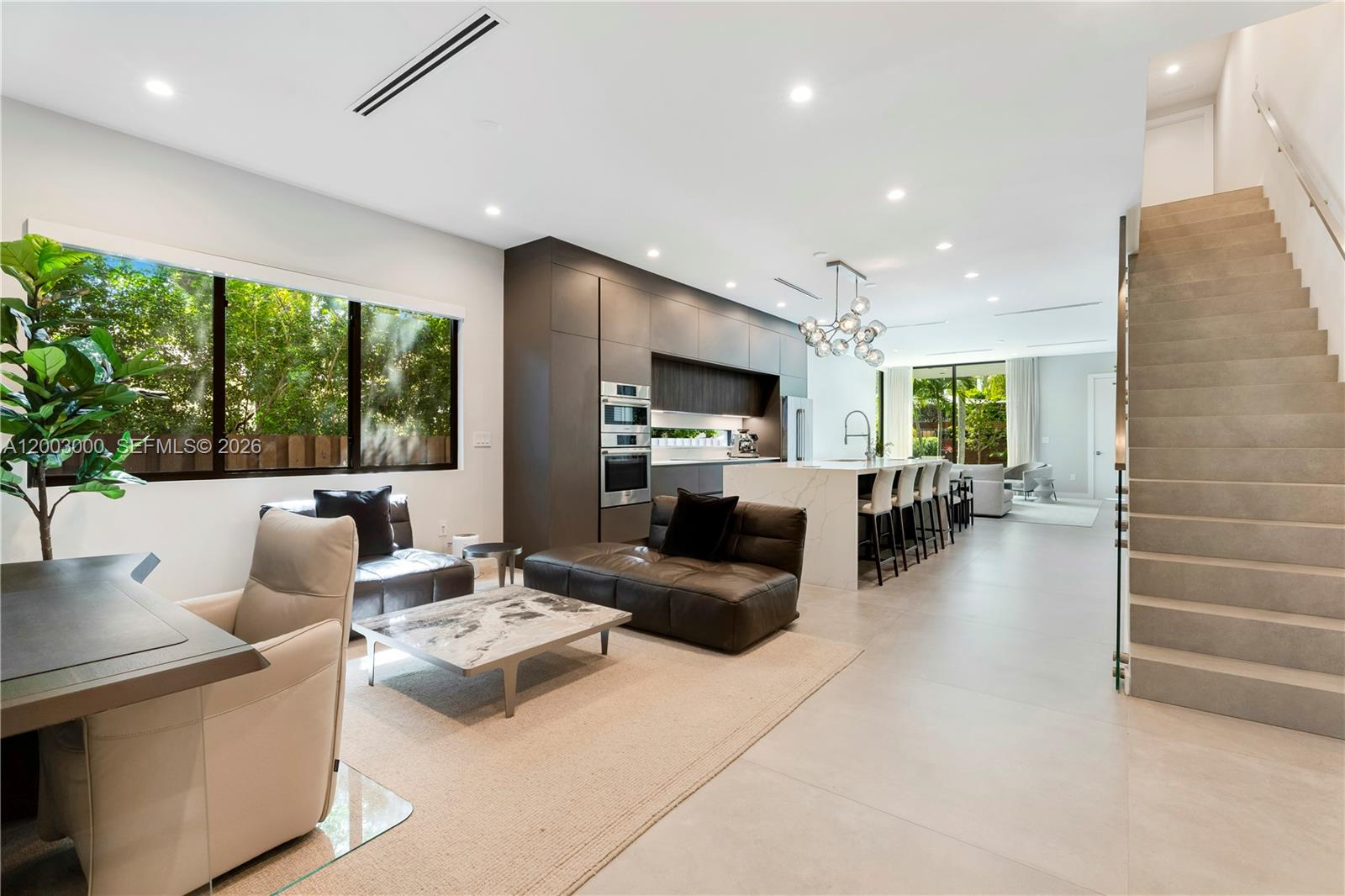 2916 Jackson Ave 2916