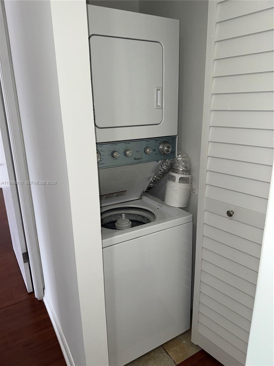 CHARTER CLUB CONDO - Residential Lease