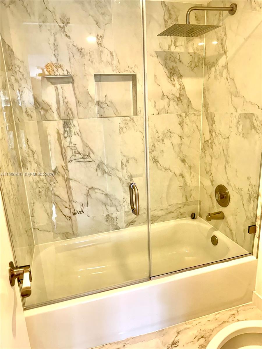 CHARTER CLUB CONDO - Residential Lease