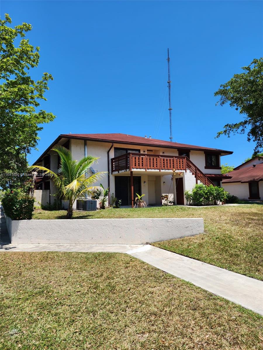 MISTY LAKE SOUTH CONDO PH - Residential