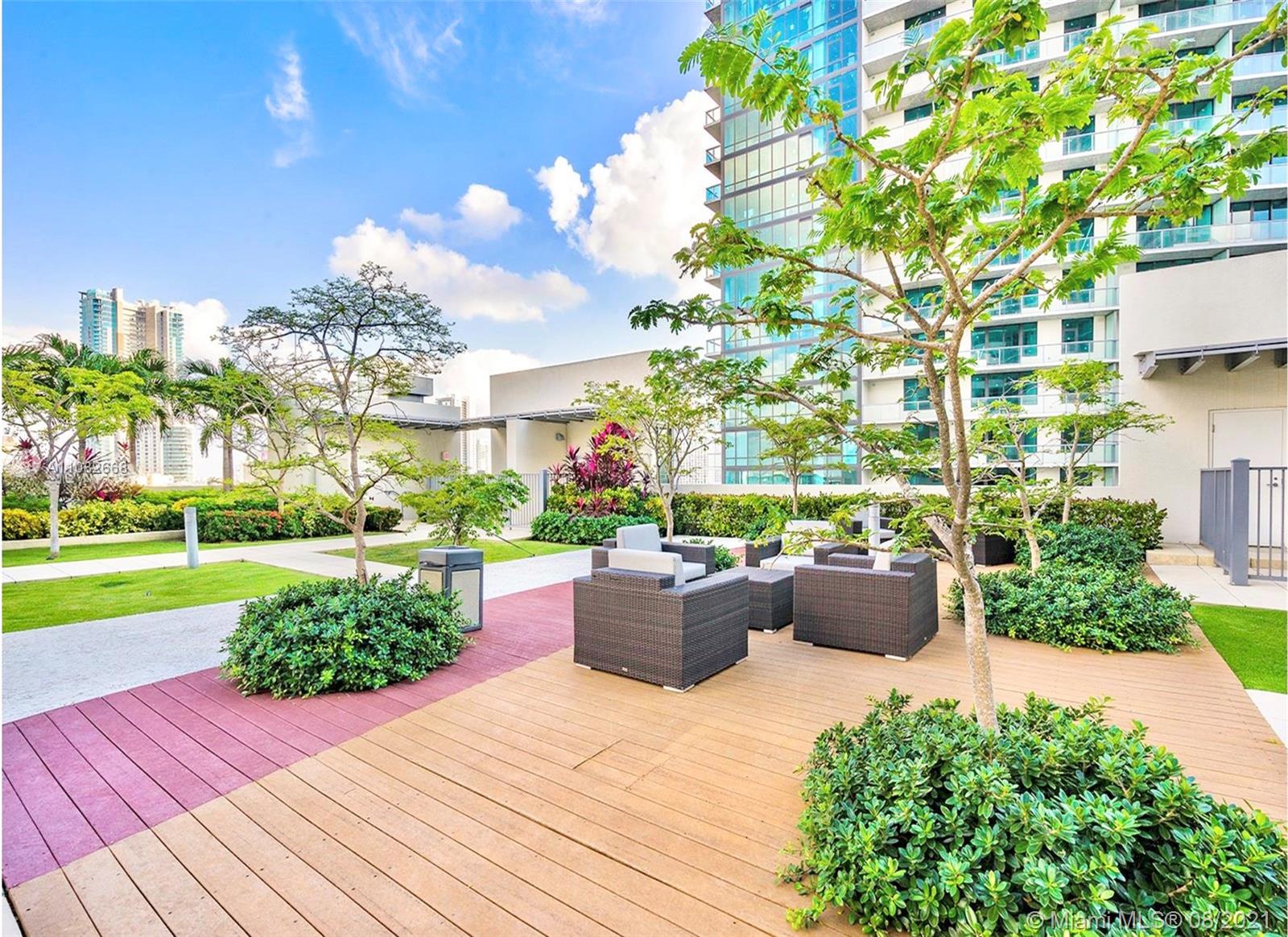 FOUR MIDTOWN MIAMI CONDO - Residential
