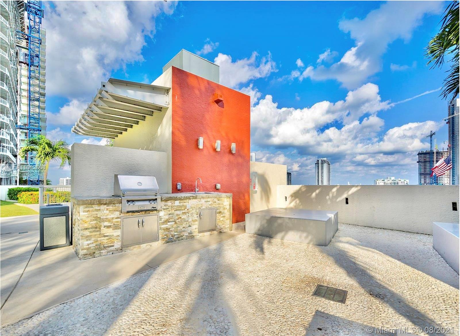 FOUR MIDTOWN MIAMI CONDO - Residential