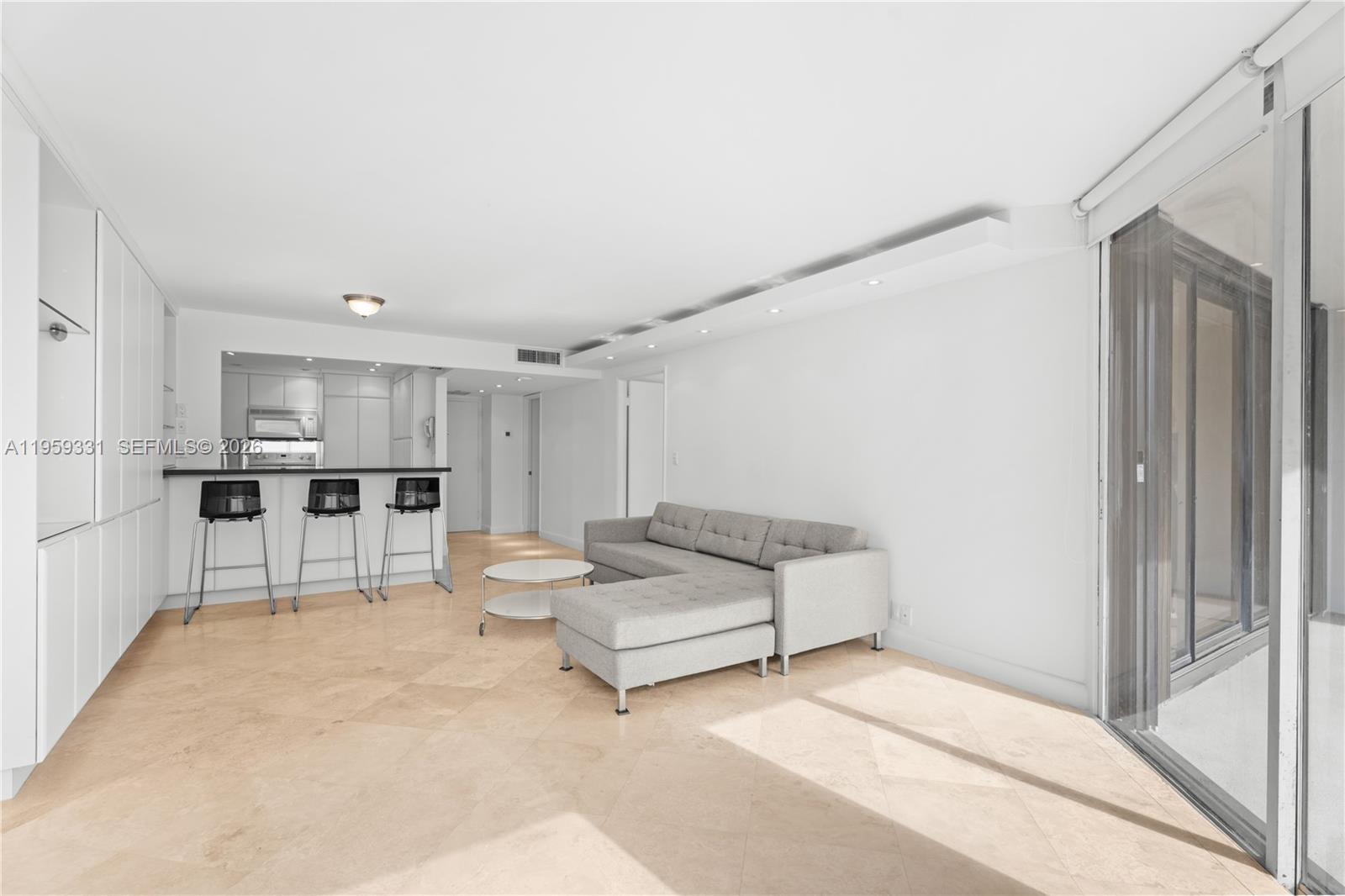 1901 Brickell Avenue B407