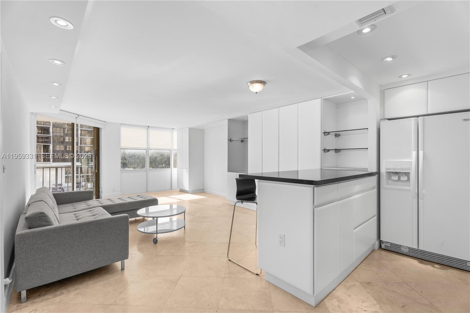 1901 Brickell Avenue B407