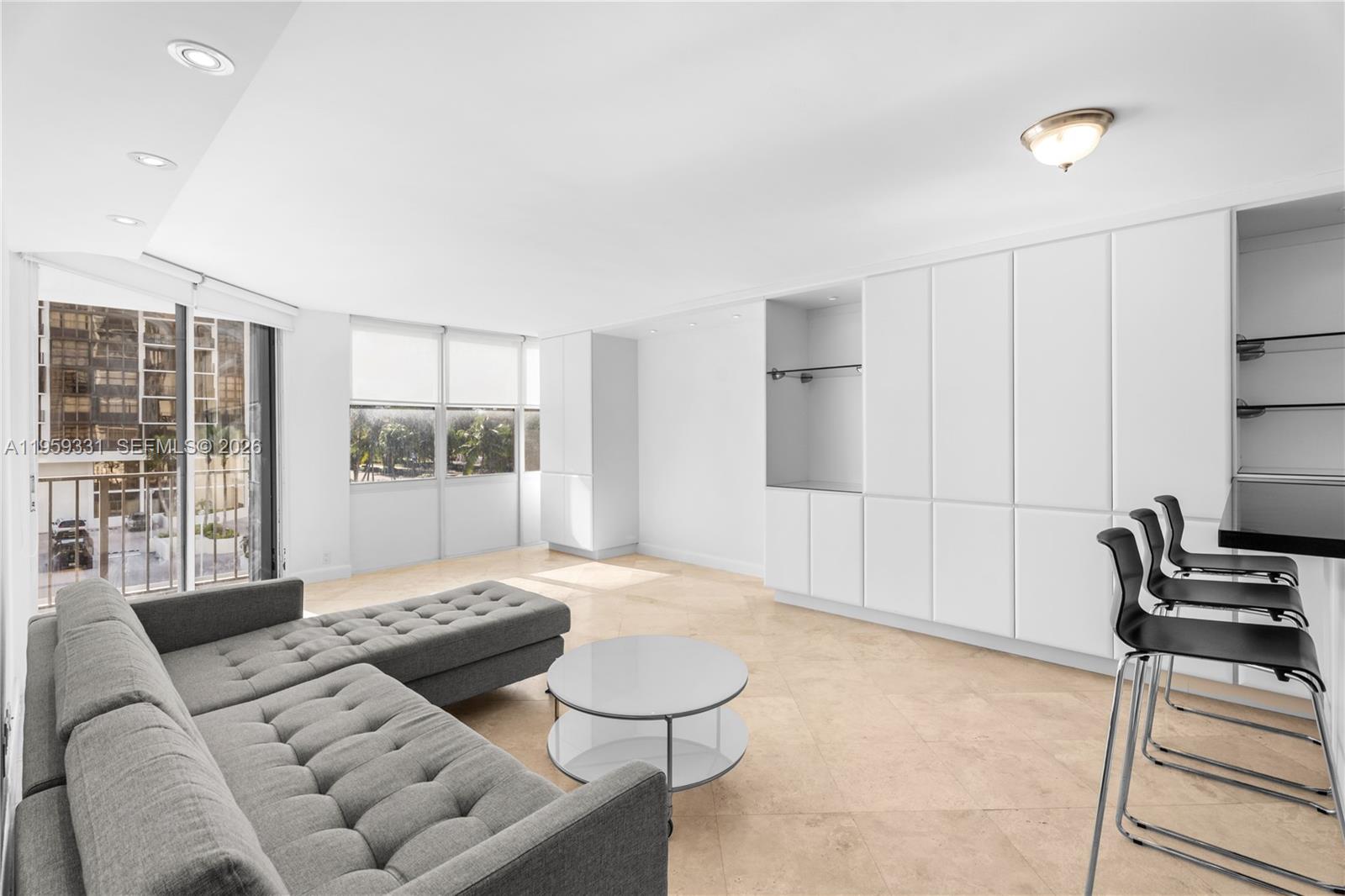 1901 Brickell Avenue B407