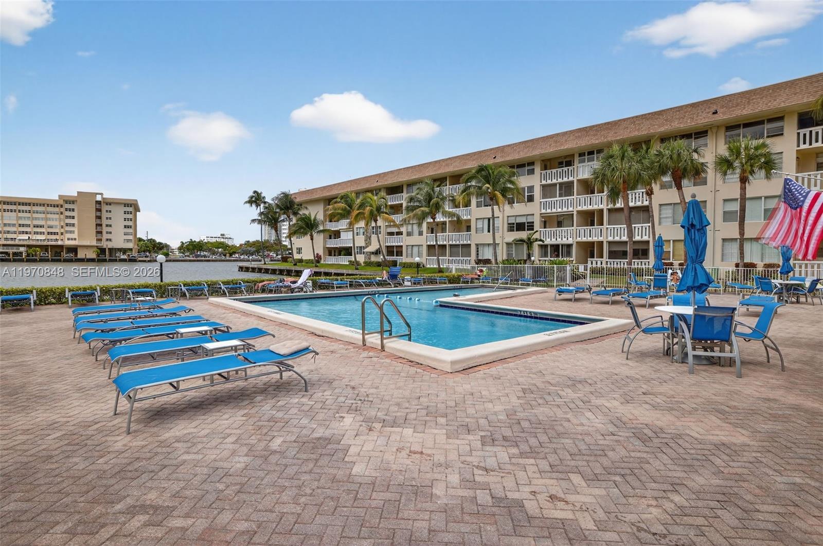 ISLANDS-JAMAICA CONDO - Residential