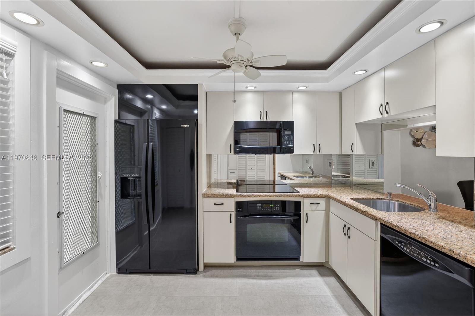 ISLANDS-JAMAICA CONDO - Residential