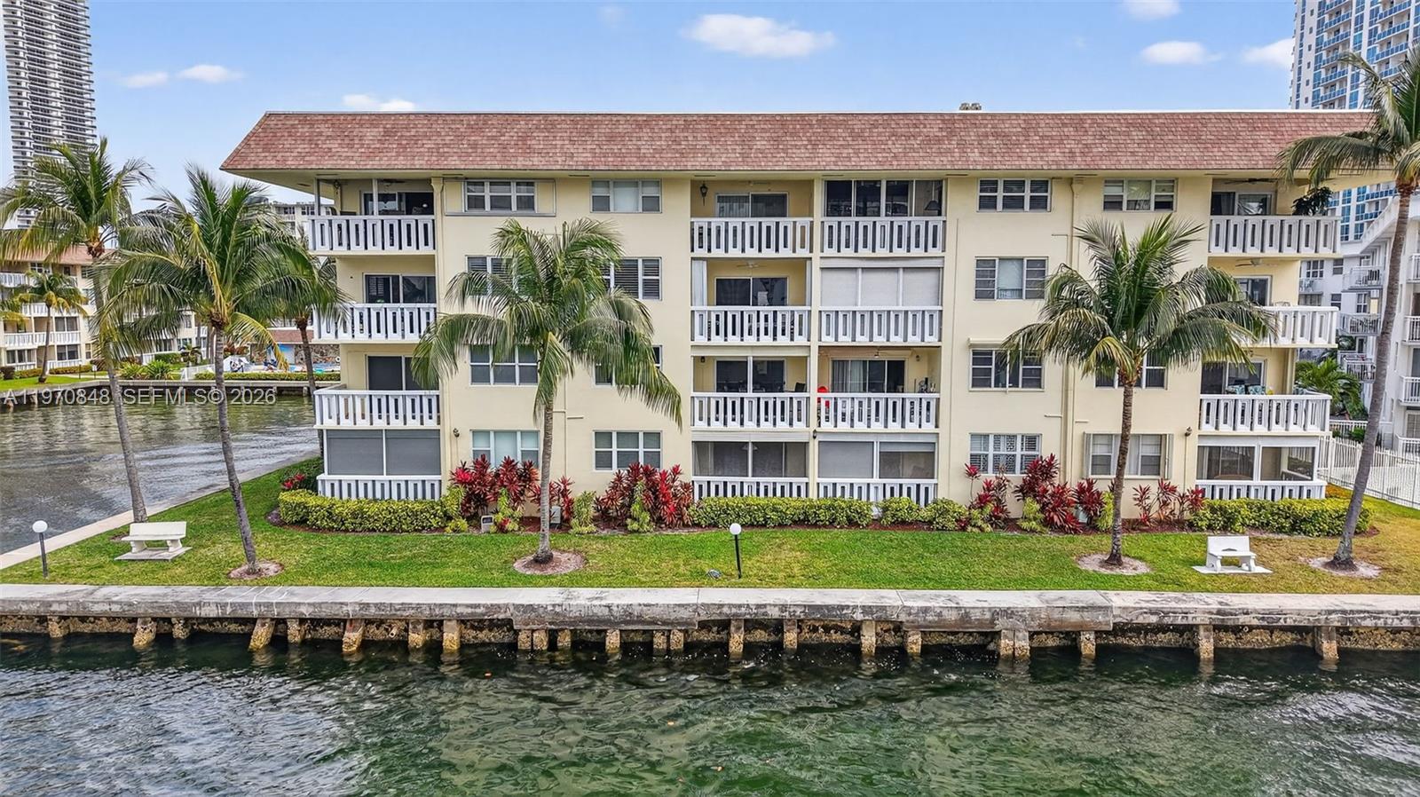 ISLANDS-JAMAICA CONDO - Residential