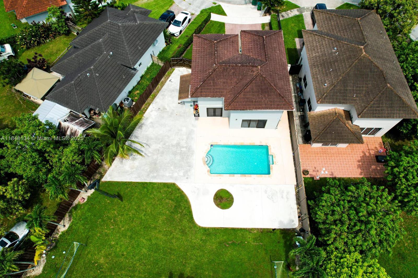 16710 SW 140th