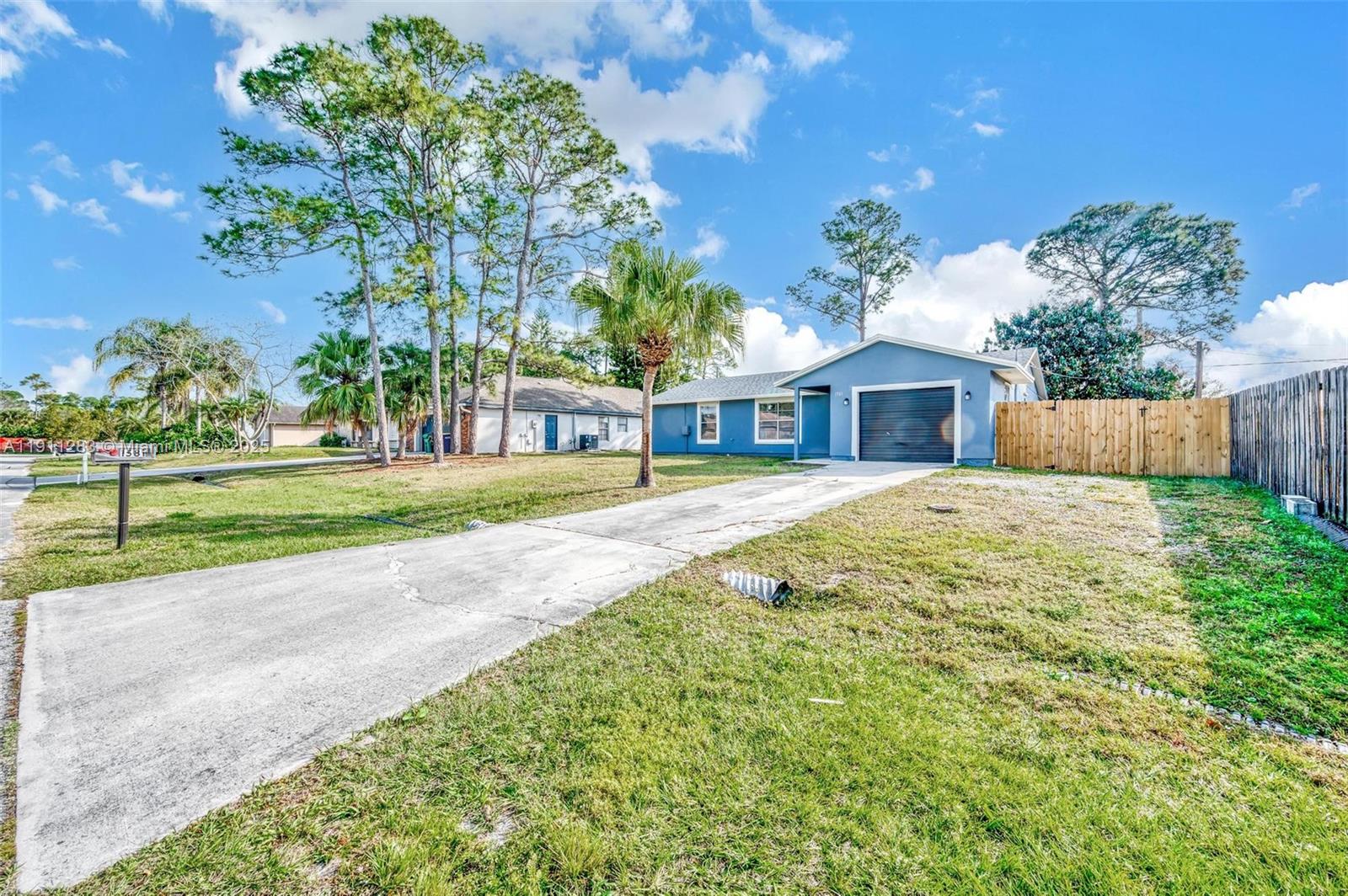 PORT ST LUCIE SECTION 2 - Residential