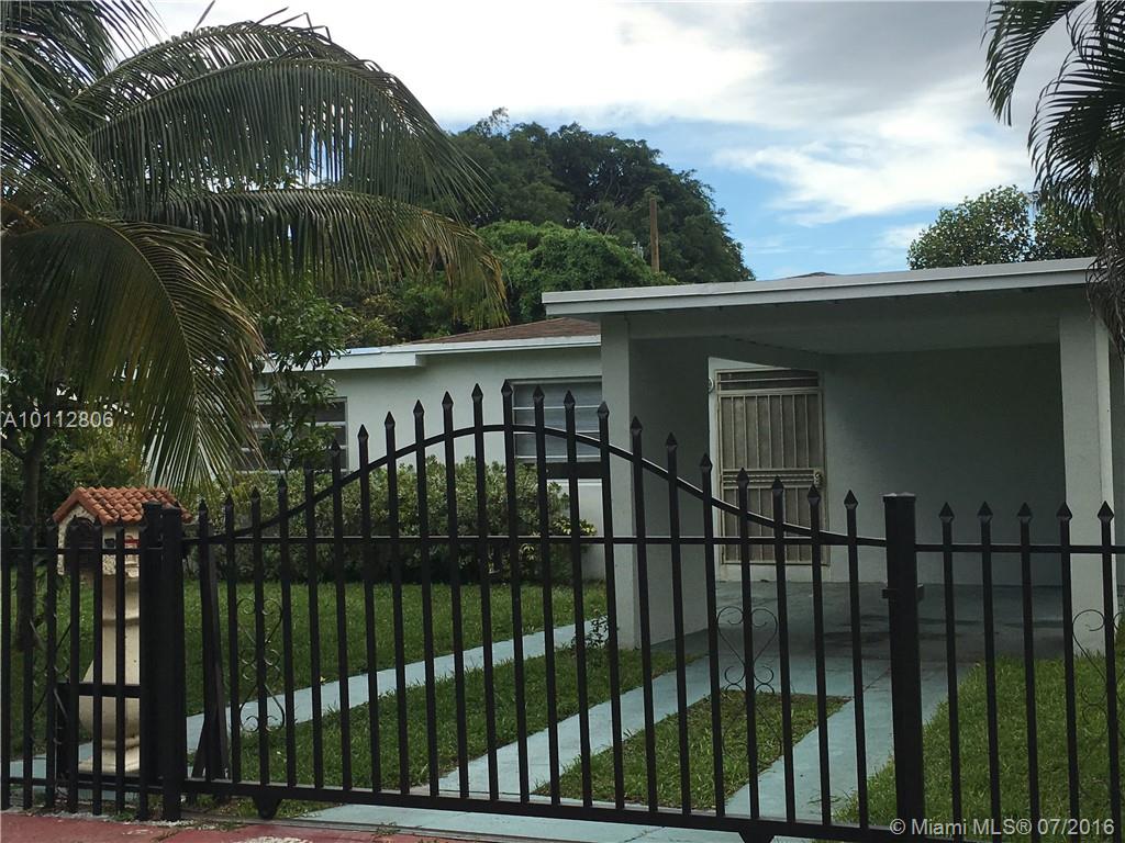 3/2 Centrally Located in N Miami. Large Property, Living Room, Dinning Room, tile floors, freshly painted, Central AC. Whole property is fenced in with gated parking area, Laundry Room with W/D Hook Up. Ready to Move In. Close to Shopping, Public Transportation & Major Highways. Easy to Show, Please schedule through the MLS/Showassist.
