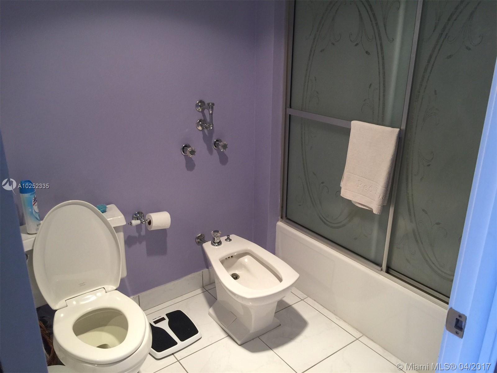 WINSTON TOWERS - Residential Lease