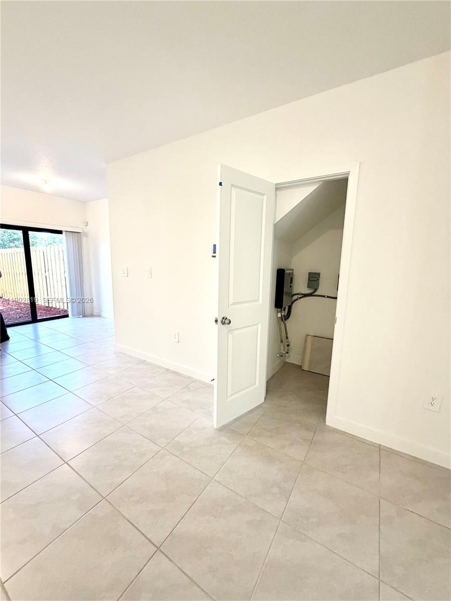 Palm Cay - Residential Lease