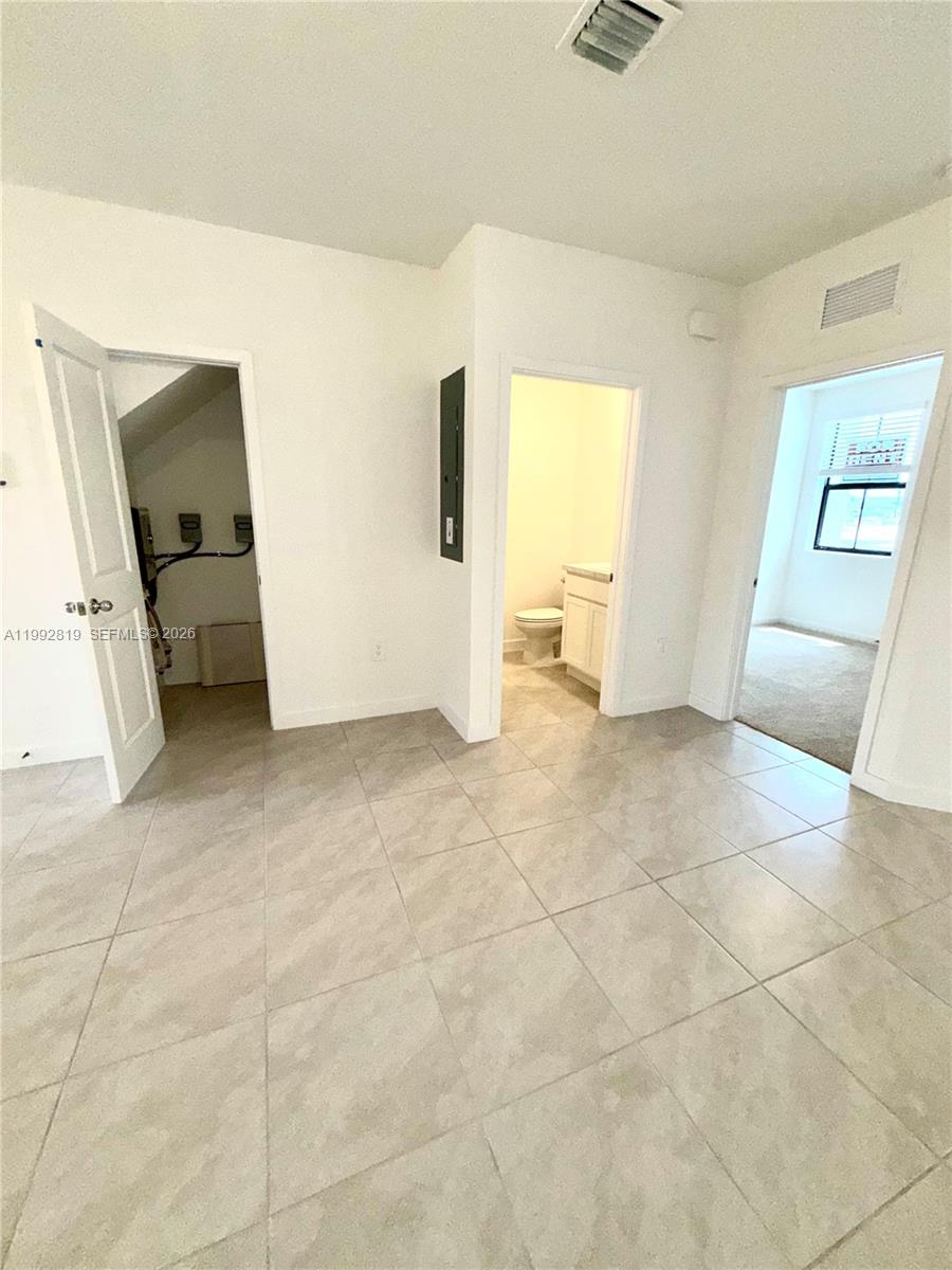 Palm Cay - Residential Lease