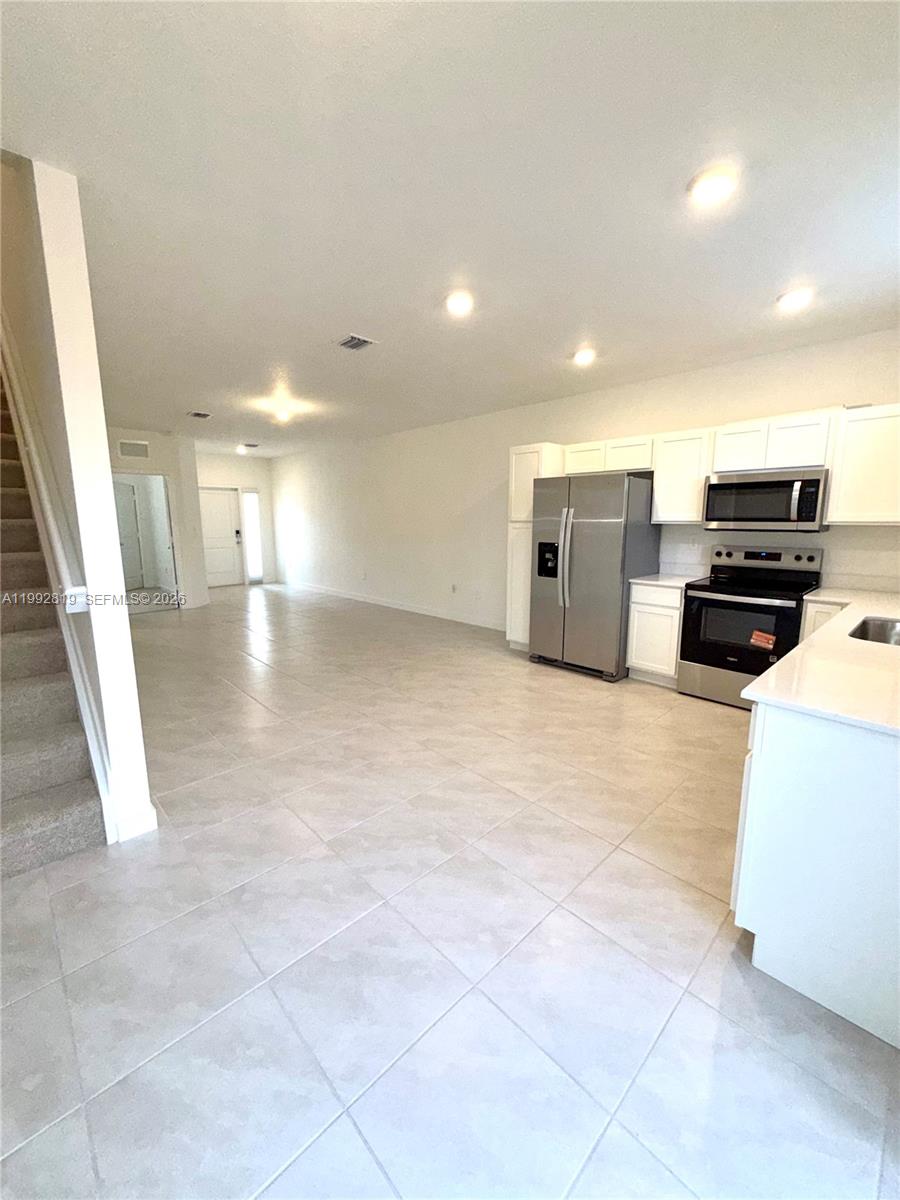 Palm Cay - Residential Lease