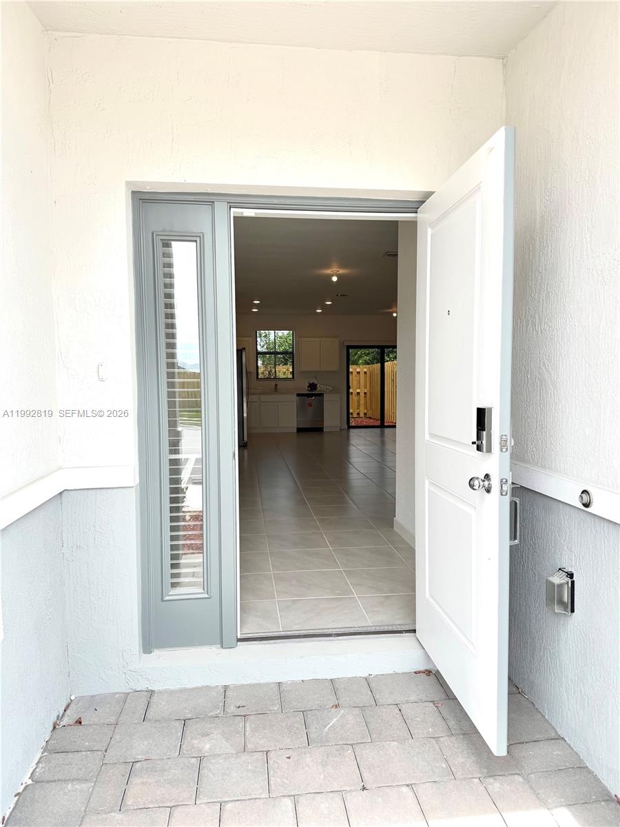 Palm Cay - Residential Lease