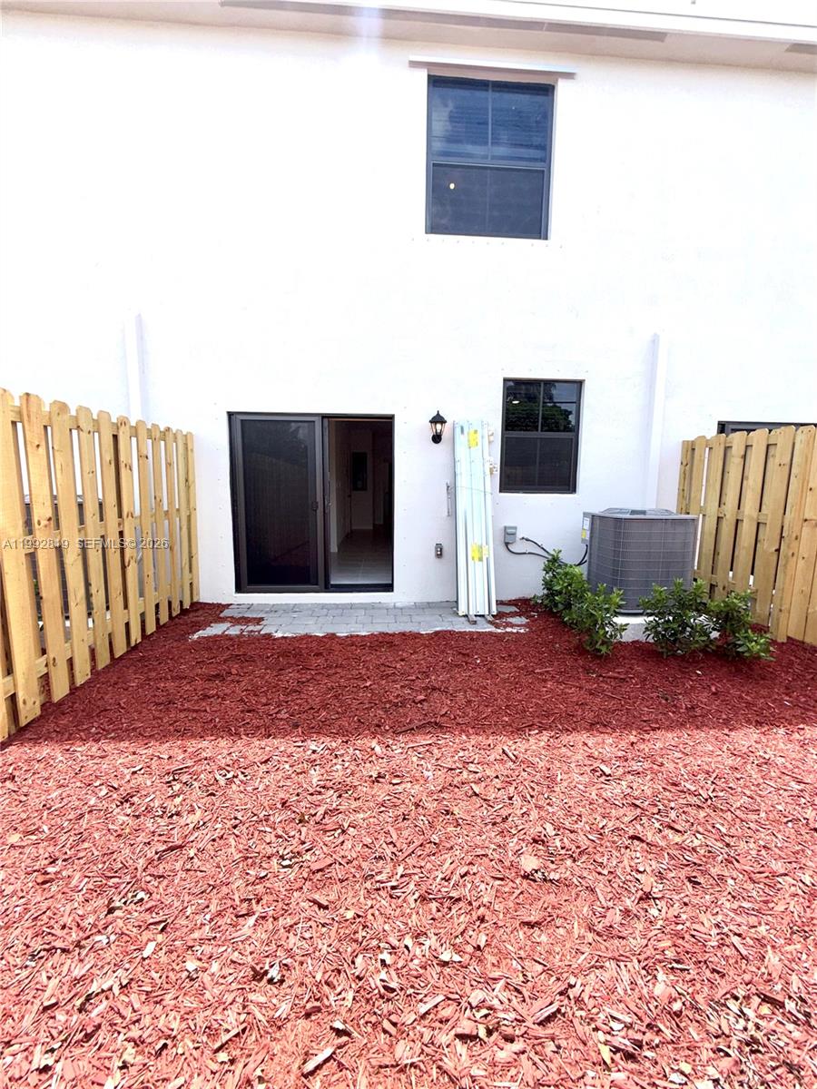 Palm Cay - Residential Lease