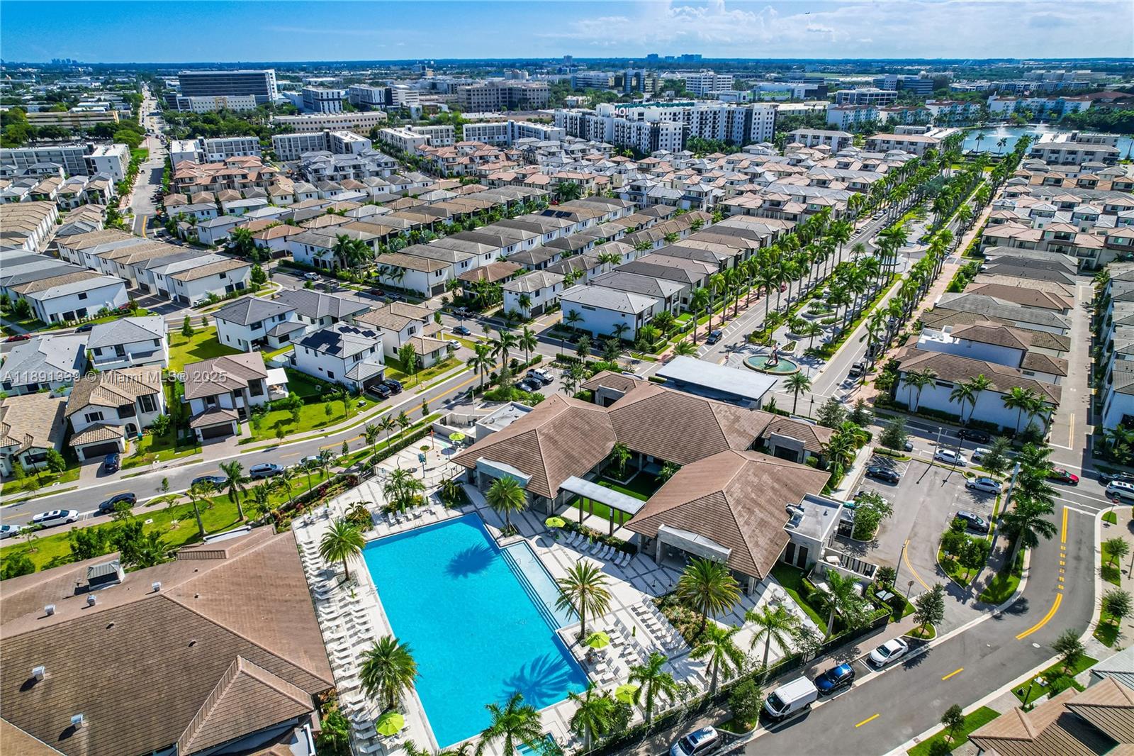 DOWNTOWN DORAL SOUTH PHAS - Residential Lease