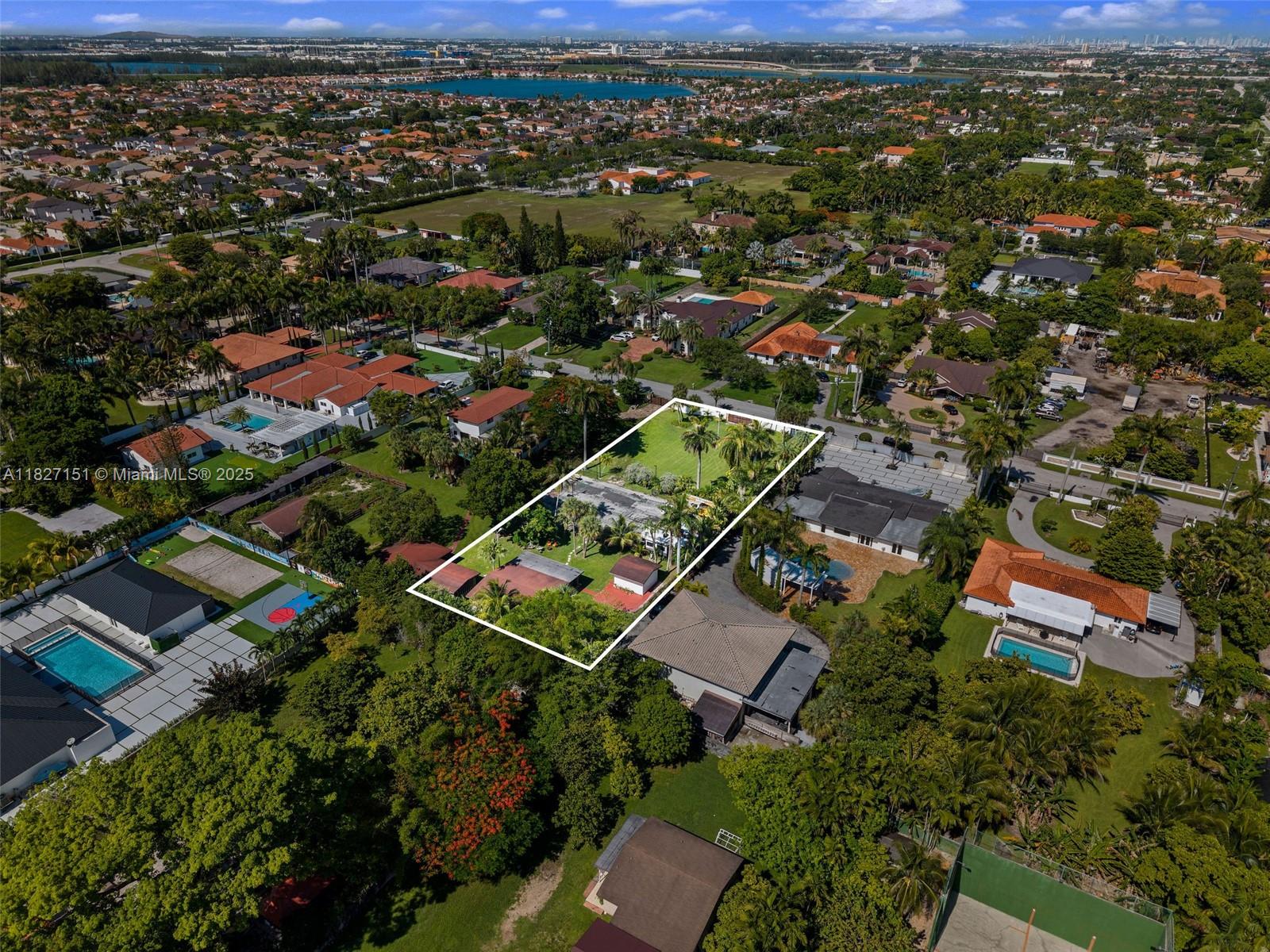 SWEETWATER ESTS SUB - Residential