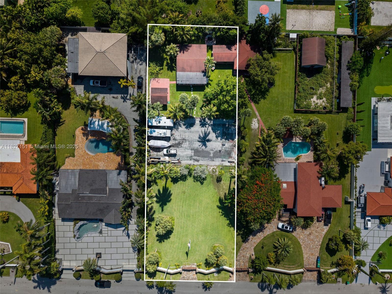 SWEETWATER ESTS SUB - Residential