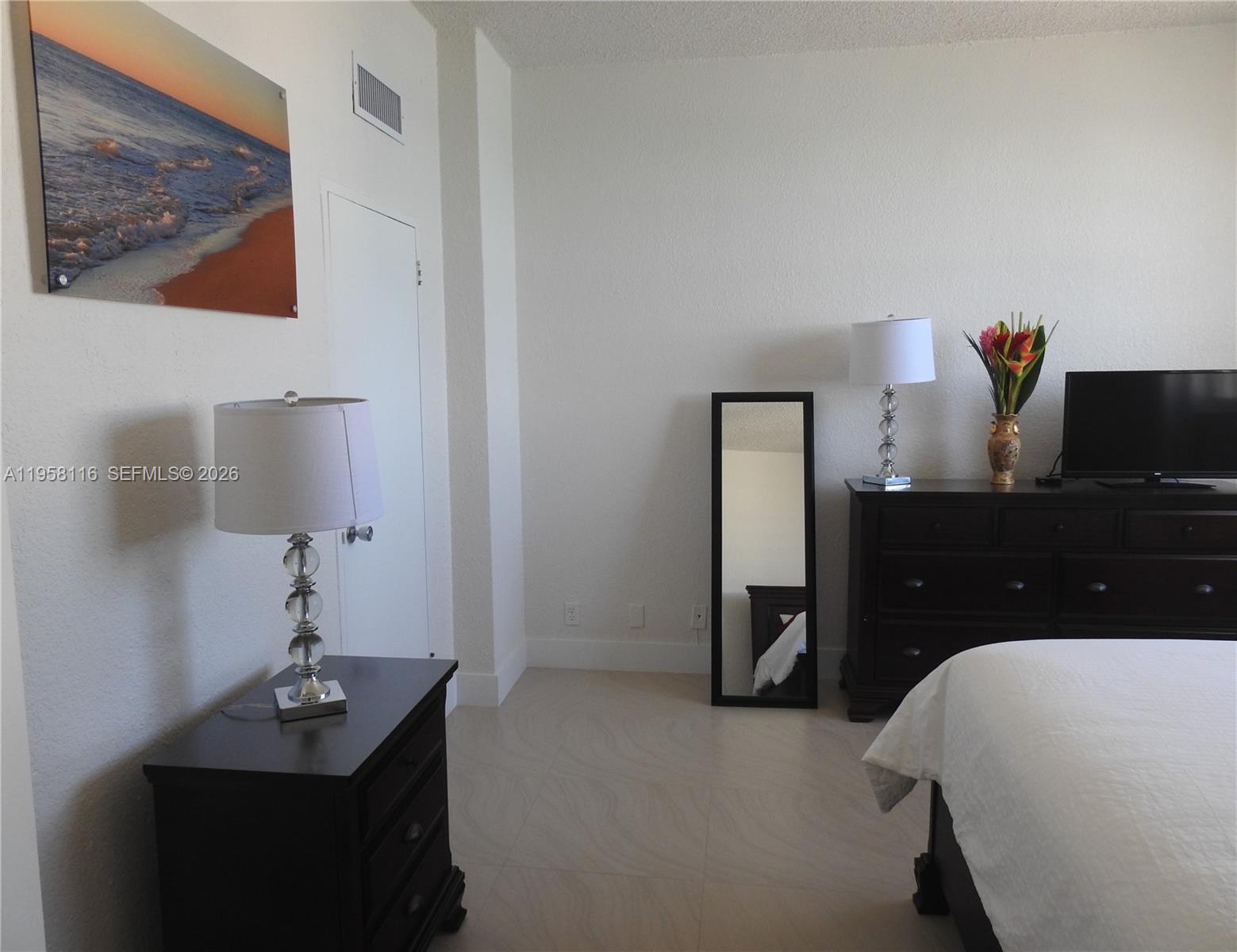 TIDES ON HOLLYWOOD BEACH - Residential