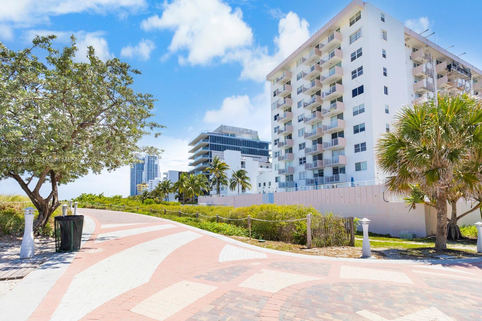Rental Property at 345 Ocean Dr 819, Miami Beach, Miami-Dade County, Florida - Bedrooms: 1 
Bathrooms: 1  - $3,000 MO.