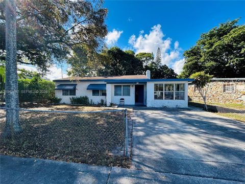 101 NW 30th Ter Fort Lauderdale FL 33311