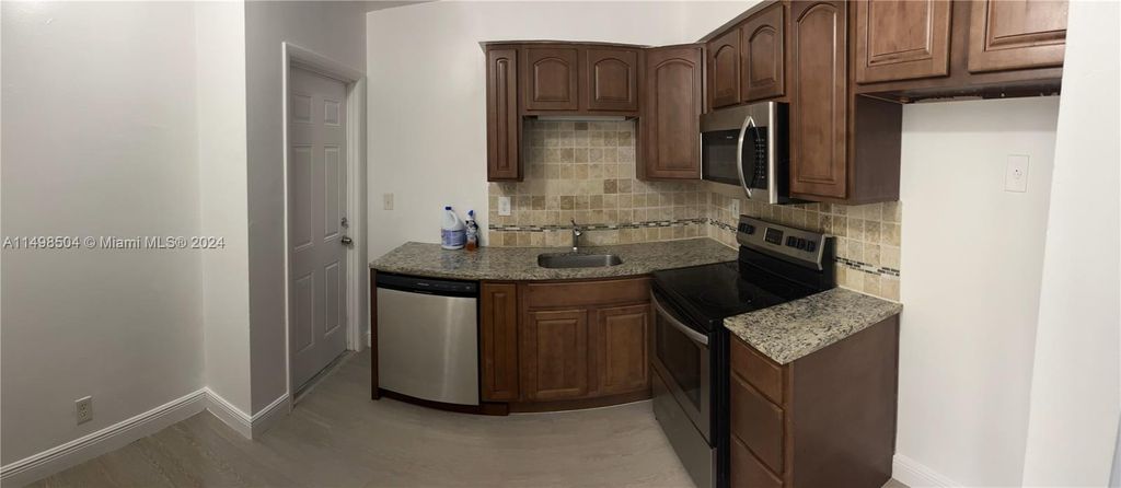 Photo of 1916 SW 11th St #32, Fort Lauderdale, FL 33312 (MLS # A11498504)