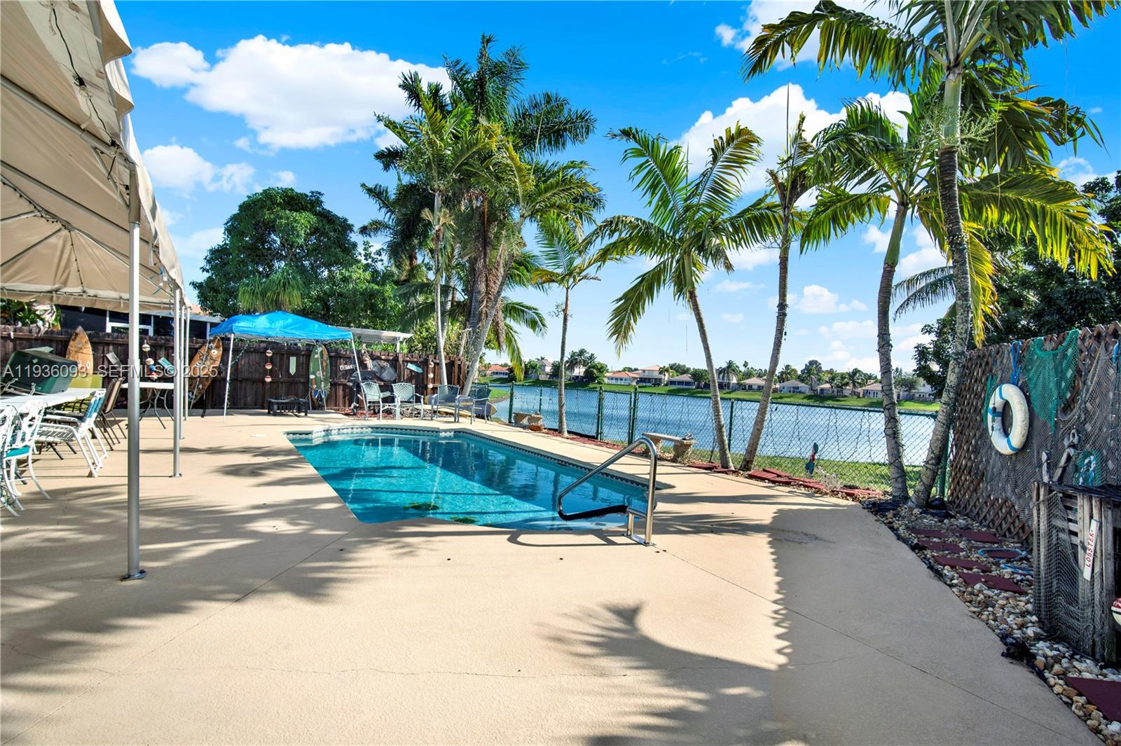 LAKES BY THE BAY SEC 14 - Residential