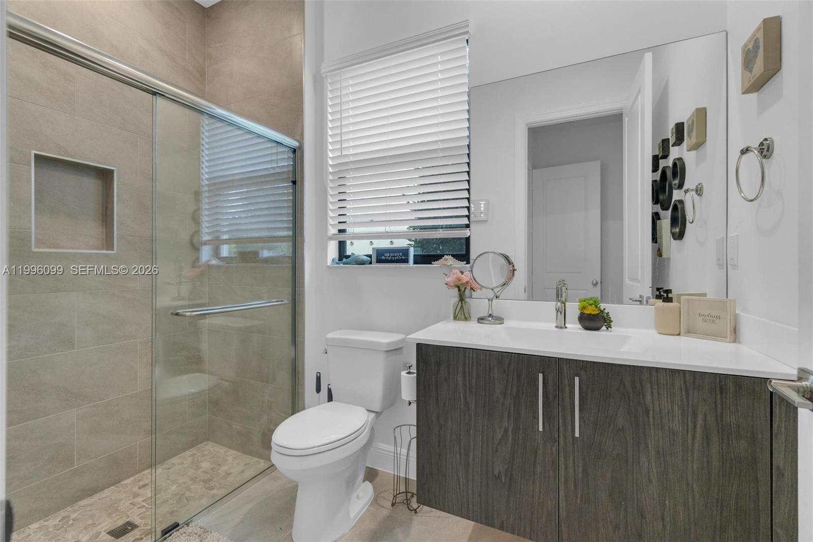 PARKLAND BAY - Residential