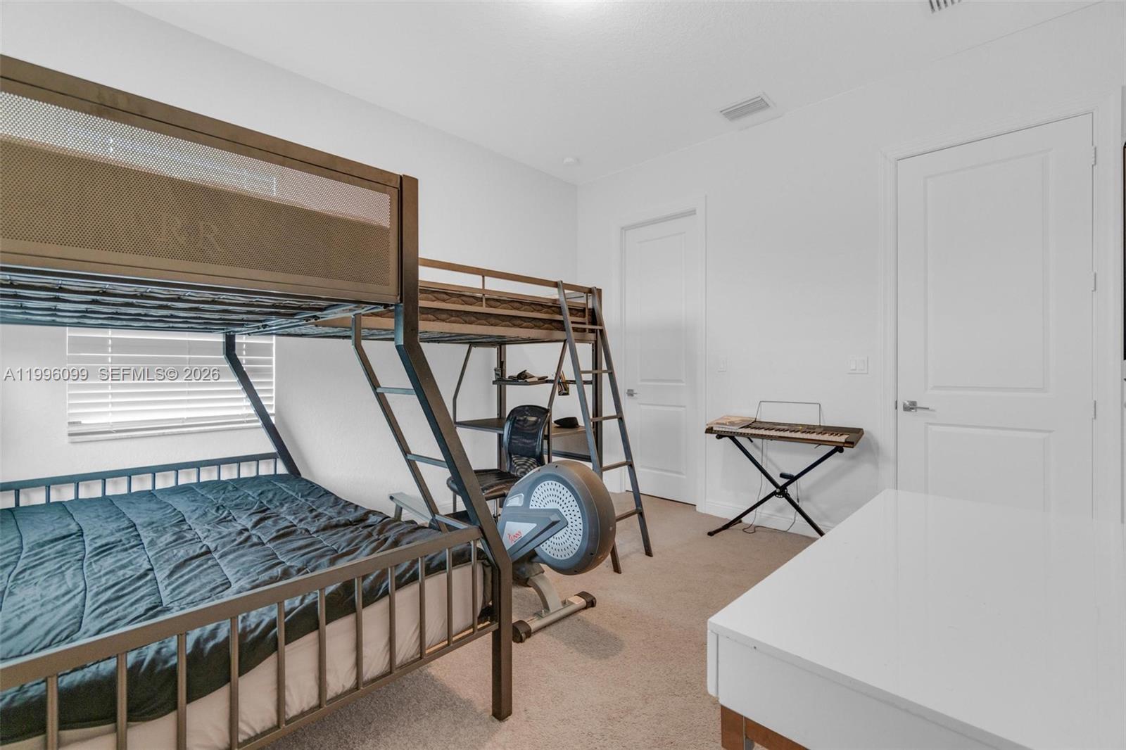 PARKLAND BAY - Residential