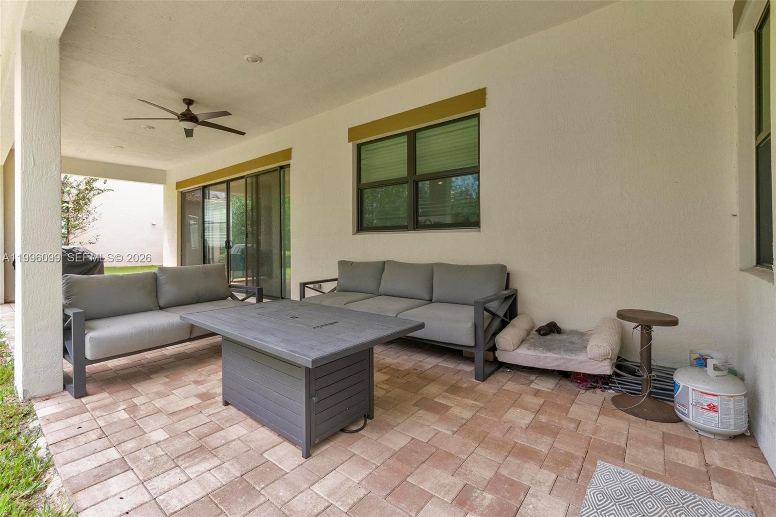 PARKLAND BAY - Residential