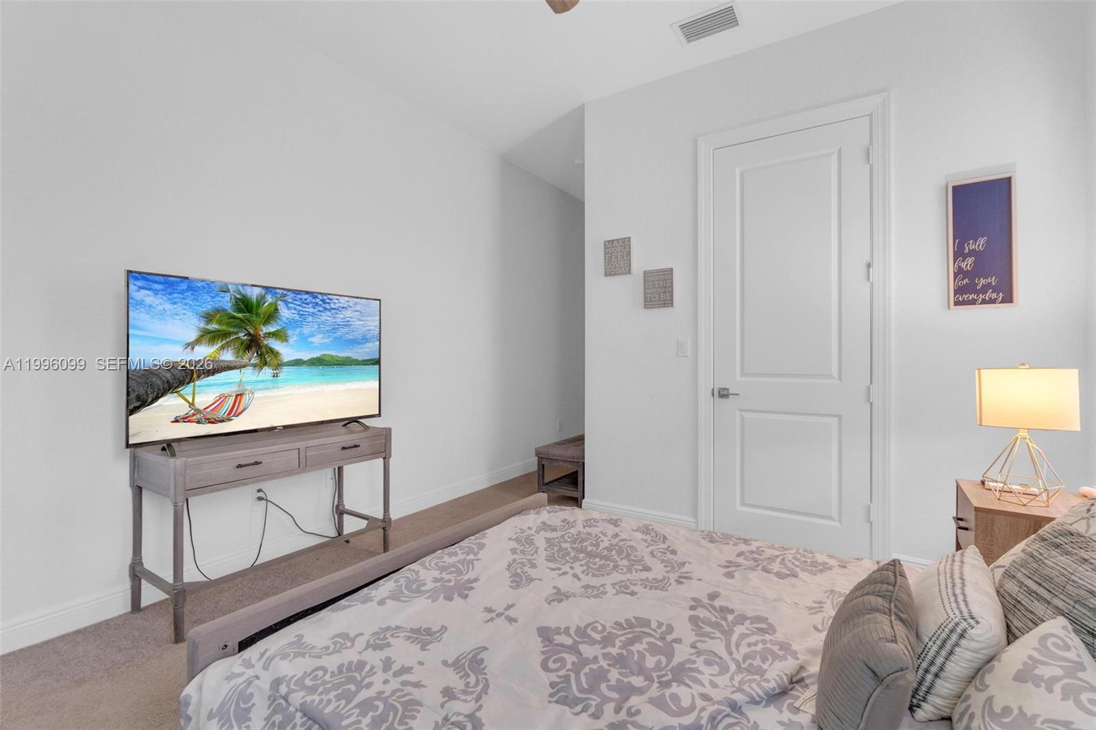 PARKLAND BAY - Residential