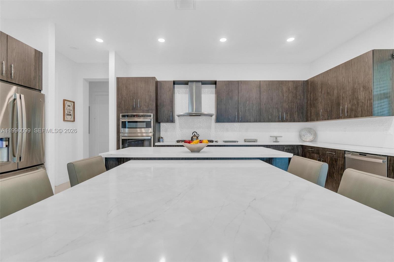 PARKLAND BAY - Residential