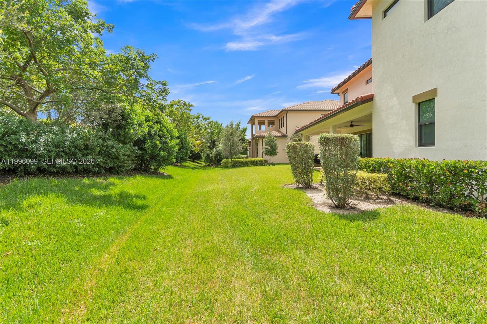 PARKLAND BAY - Residential