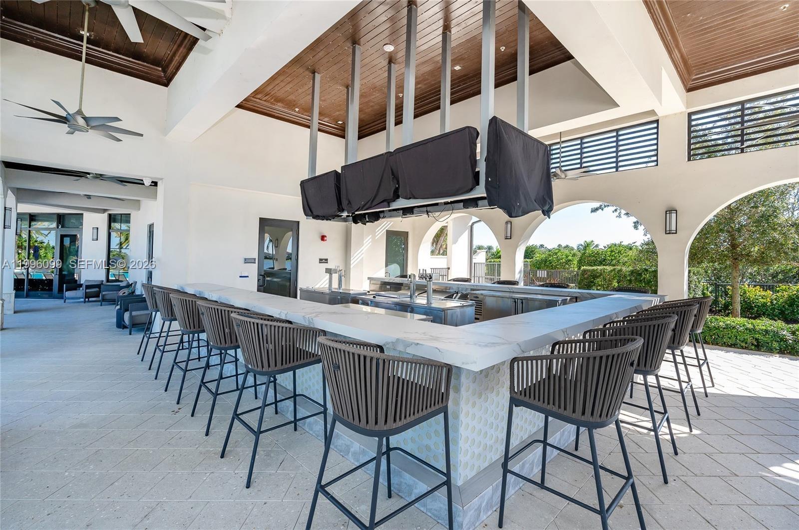 PARKLAND BAY - Residential