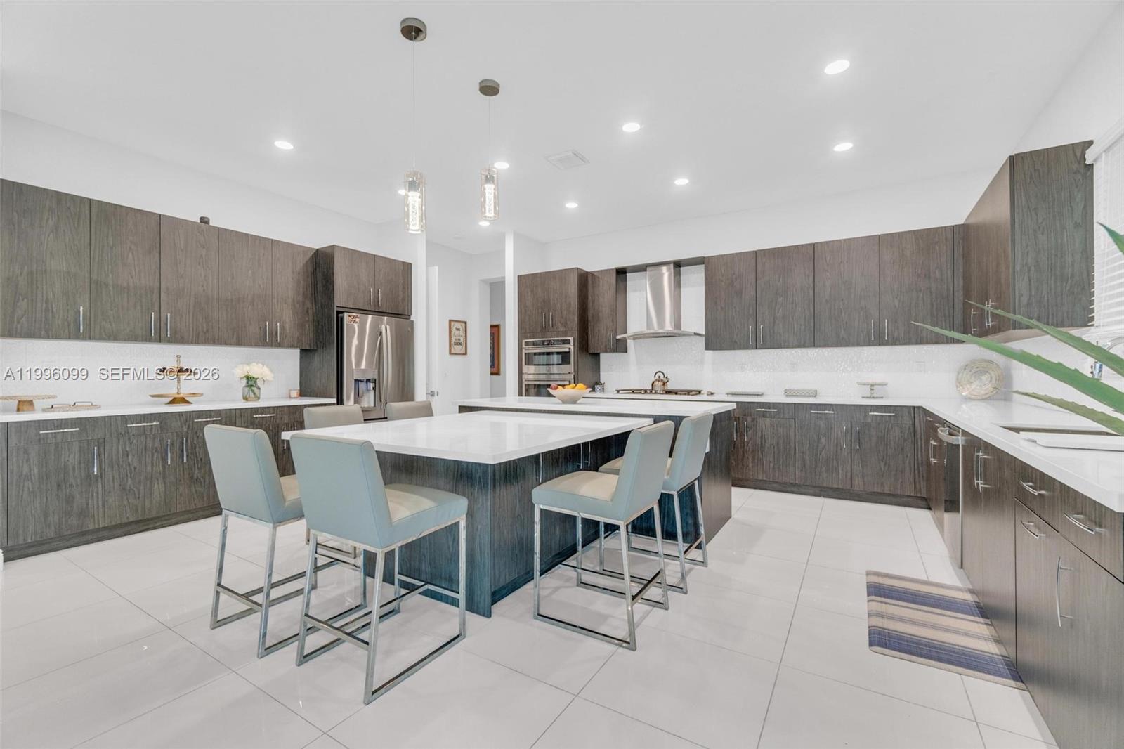 PARKLAND BAY - Residential