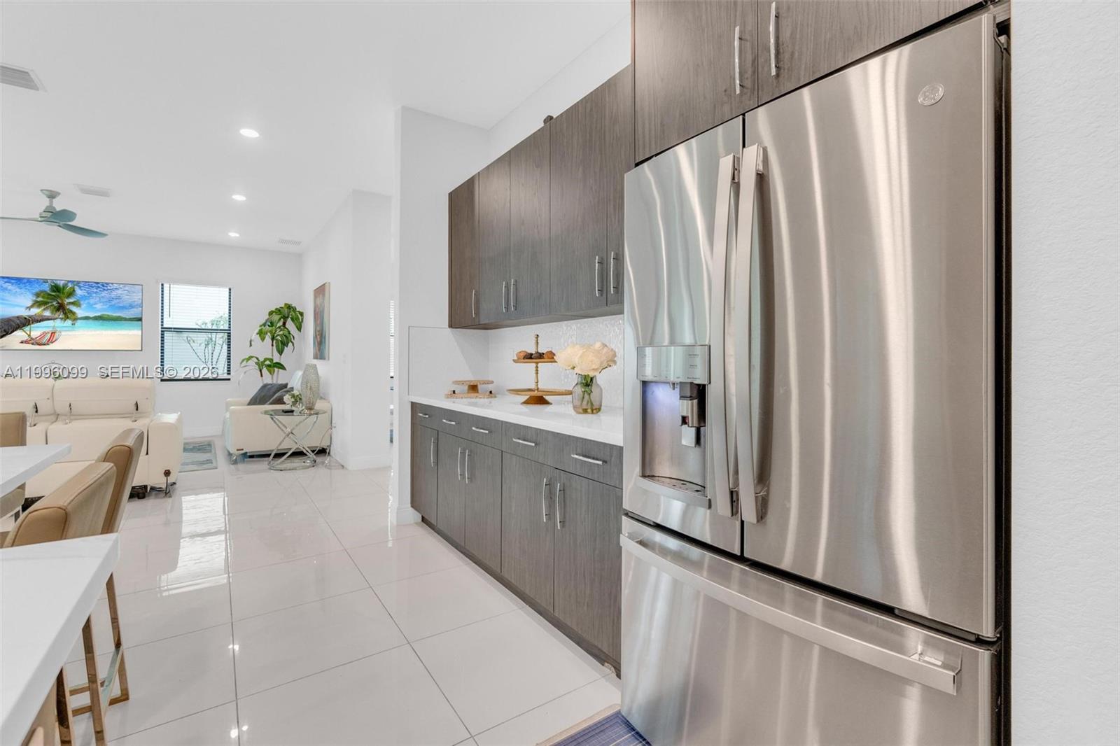 PARKLAND BAY - Residential