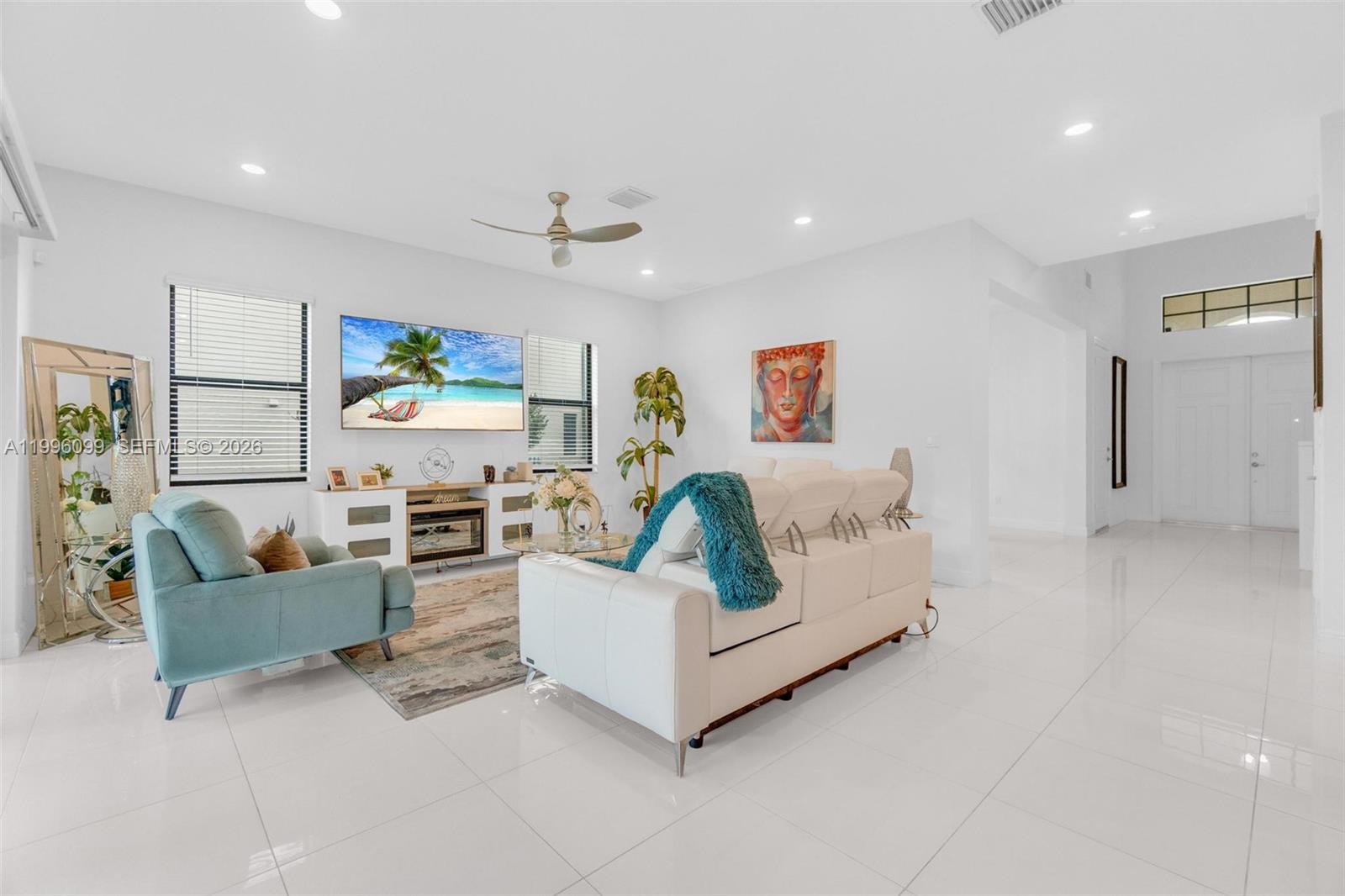 PARKLAND BAY - Residential