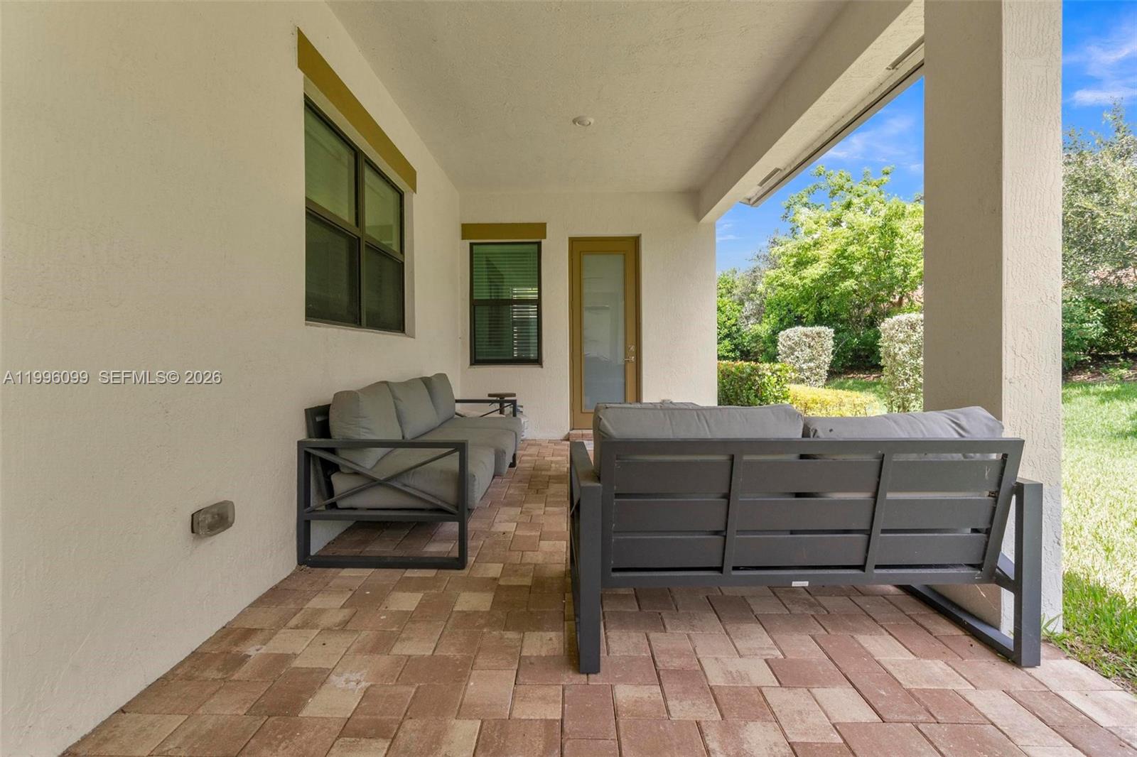 PARKLAND BAY - Residential