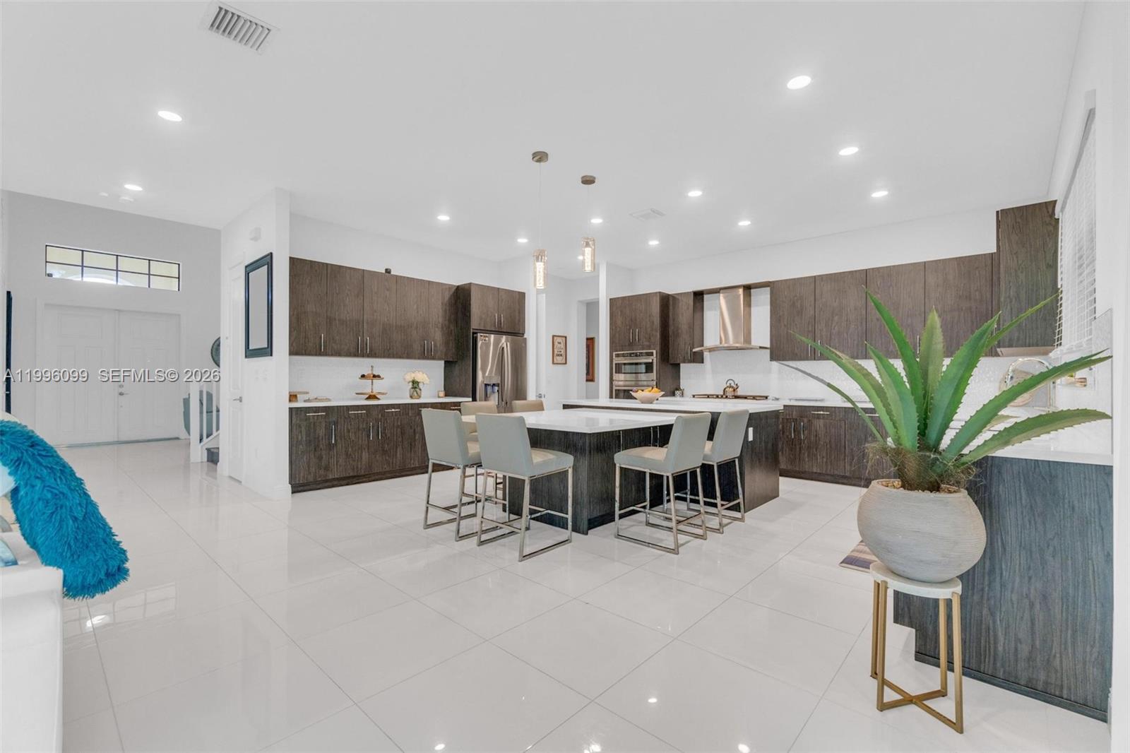 PARKLAND BAY - Residential