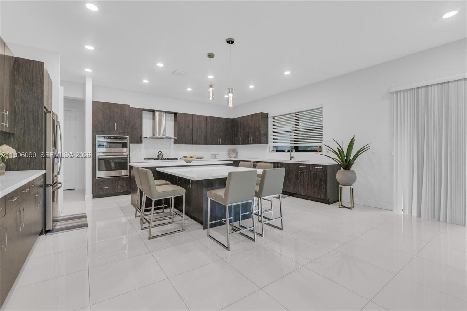 PARKLAND BAY - Residential